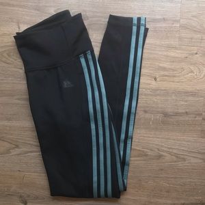 !!SOLD!! Adidas leggings